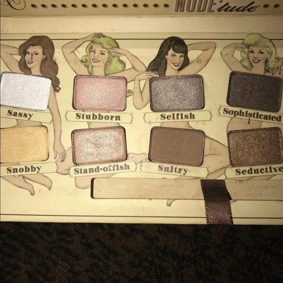The Balm Nude Tude Palette - Picture 2 of 4